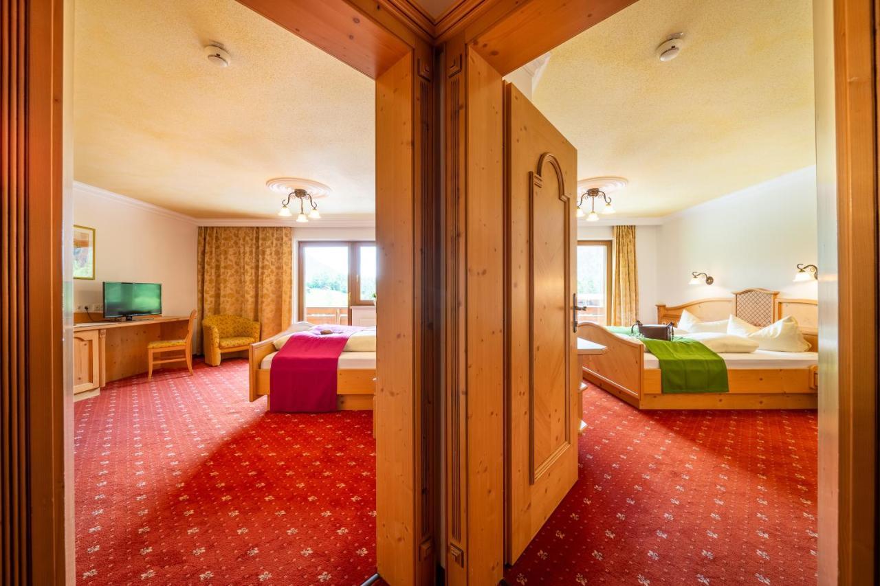 Biohotel Rastbichlhof Neustift im Stubaital Exterior foto