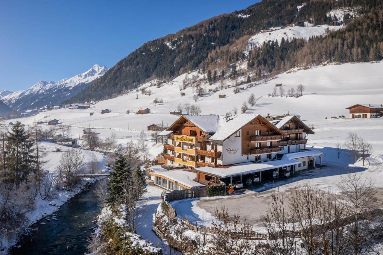Biohotel Rastbichlhof Neustift im Stubaital Exterior foto