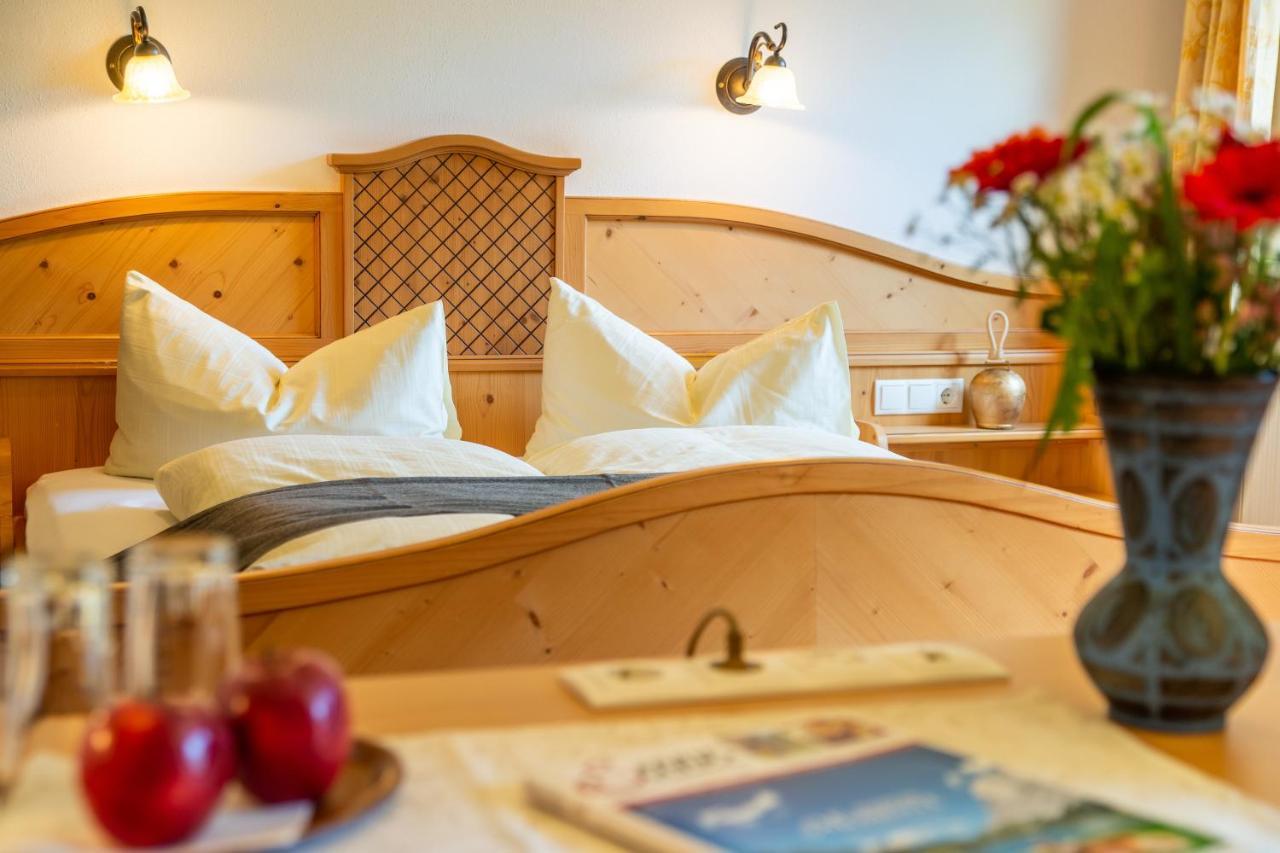 Biohotel Rastbichlhof Neustift im Stubaital Exterior foto