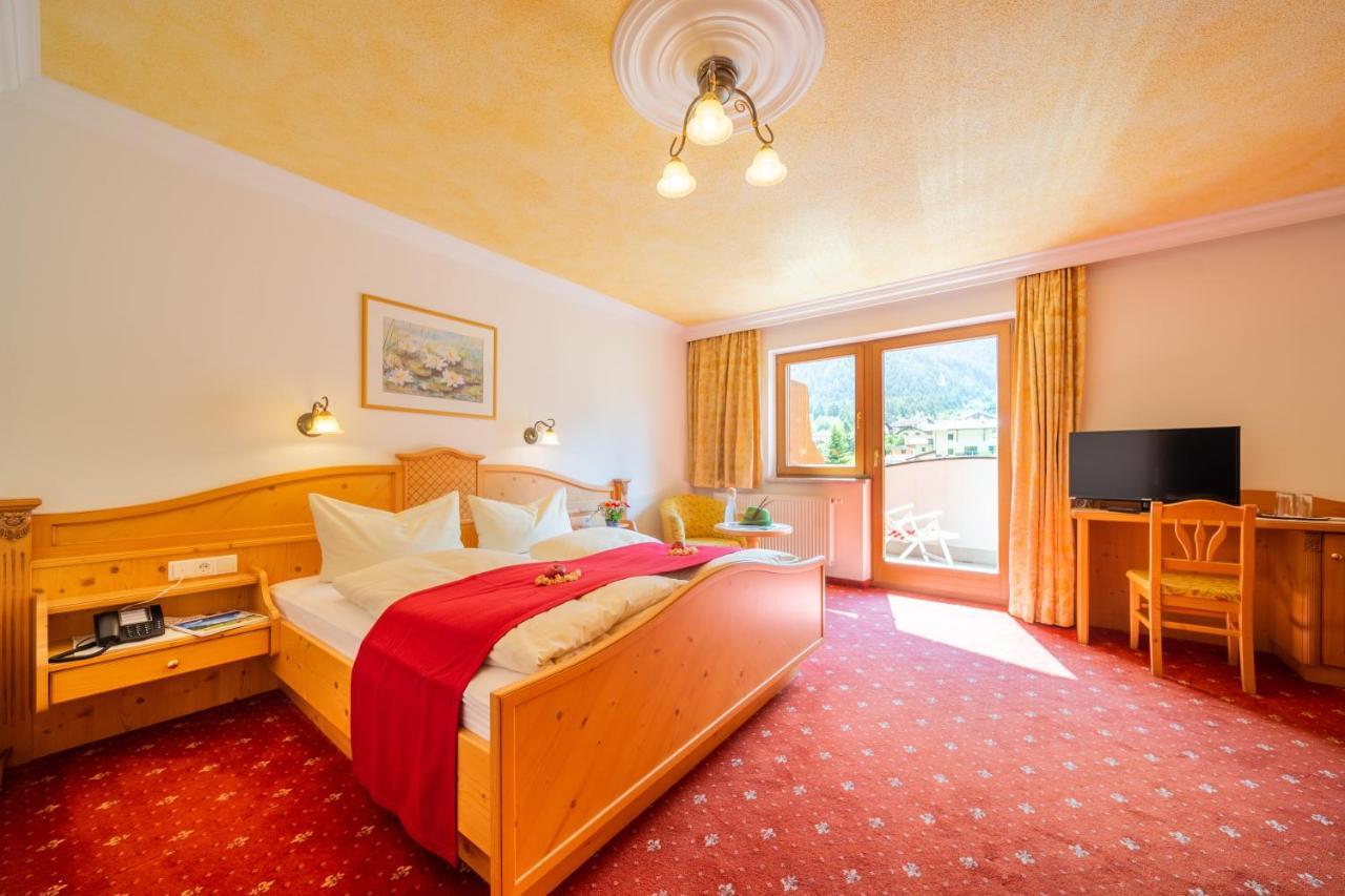 Biohotel Rastbichlhof Neustift im Stubaital Exterior foto