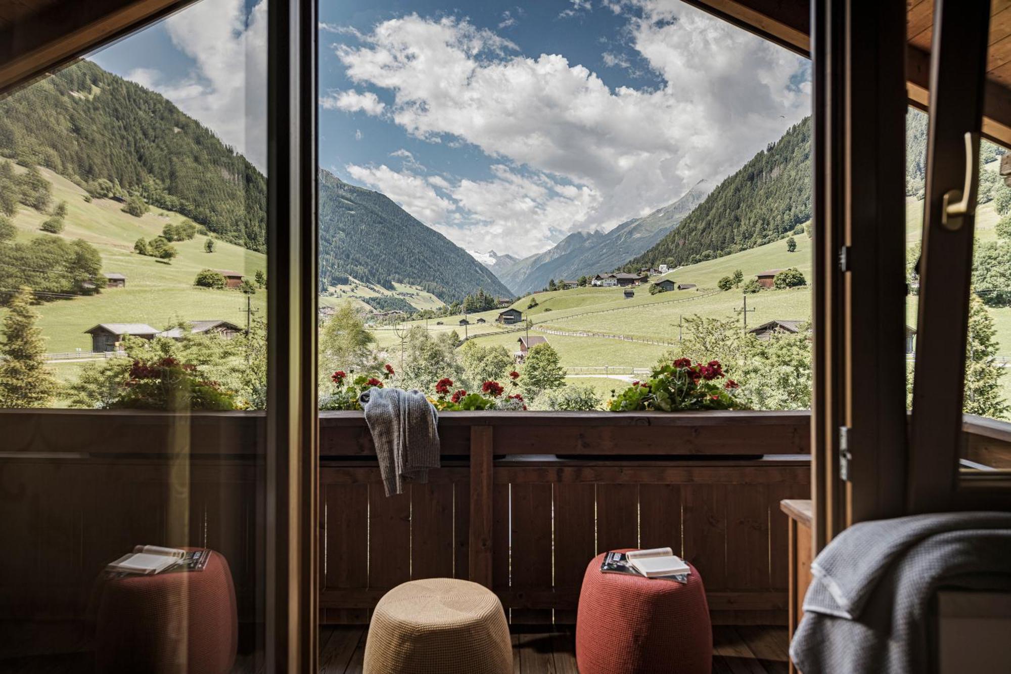 Biohotel Rastbichlhof Neustift im Stubaital Exterior foto